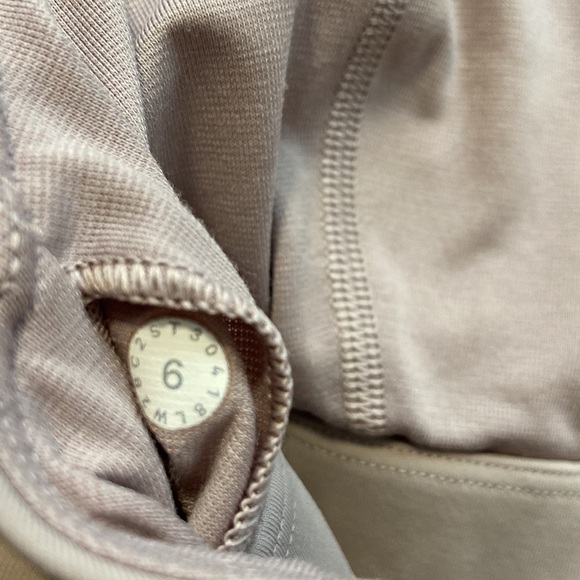 Lululemon Athletics Women’s Mauve Training Sports Bra Size 6 - Picture 4 of 8